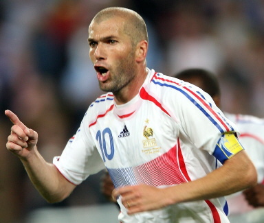 Remerciements de Zinedine Zidane après sa visite en Algérie
