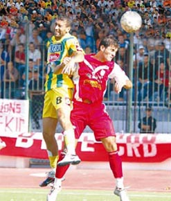 D1/ 24e J. : On n'arrêtte plus la JS Kabylie (De la 1ère à la dernière place... un championnat chaud)