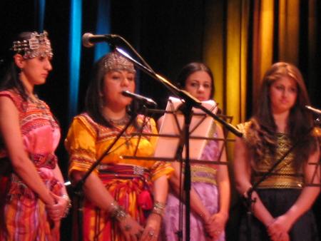 La Troupe Tilelli dOttawa  ( Chants traditionnels de Kabylie )