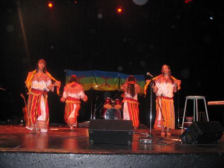 TAFSUT - CHANTS ET DANSES DE KABYLIE